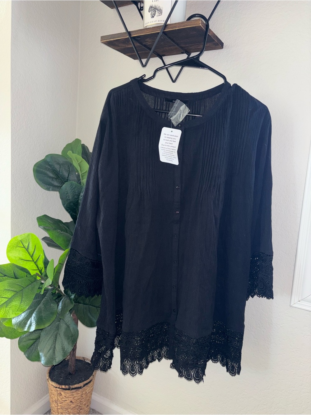 ellos Black Lace-Hem Button Front Blouse
